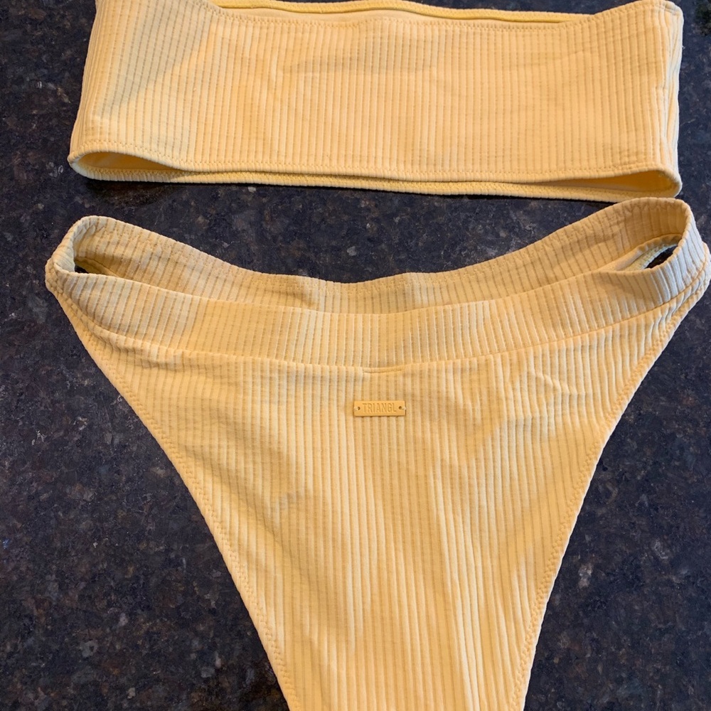 Triangl Bikini